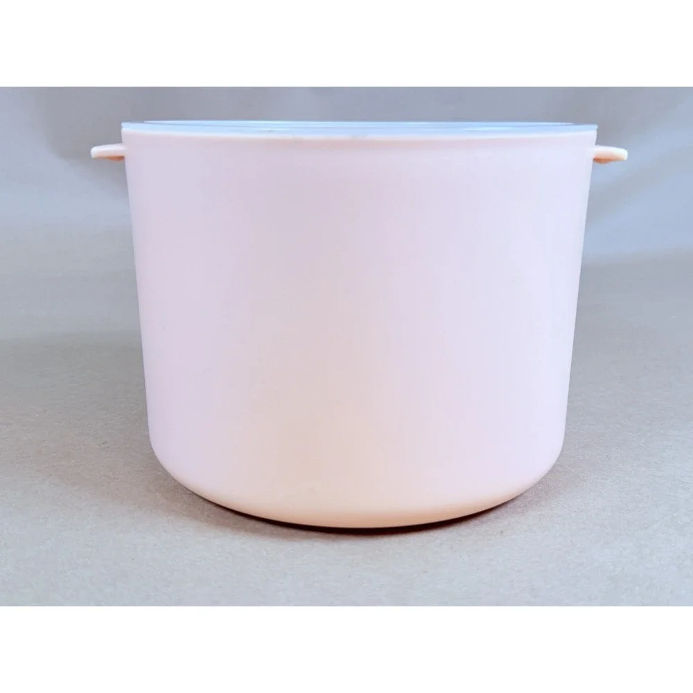 MINISO Guji Guji Bread Baking Box 1700ml Kawaii Pink Food Storage Container